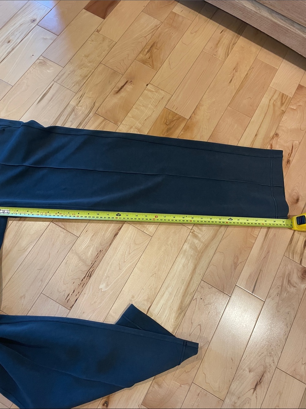 ⭐️Sale 4/$40 Lululemon Mid rise pin-tuck pant, XS - Picture 10 of 10